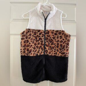 Faux fur sleeveless vest